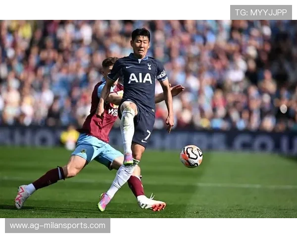 孙兴慜快速回追抢断后立刻推进，热刺攻守转换极致高效